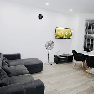 E2m Stays Luxury Apt Close To Station With Free Parking Ilford