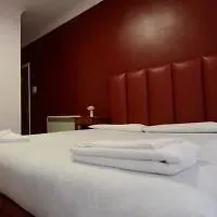 אילפורד Park Hotel 2*,  בריטניה